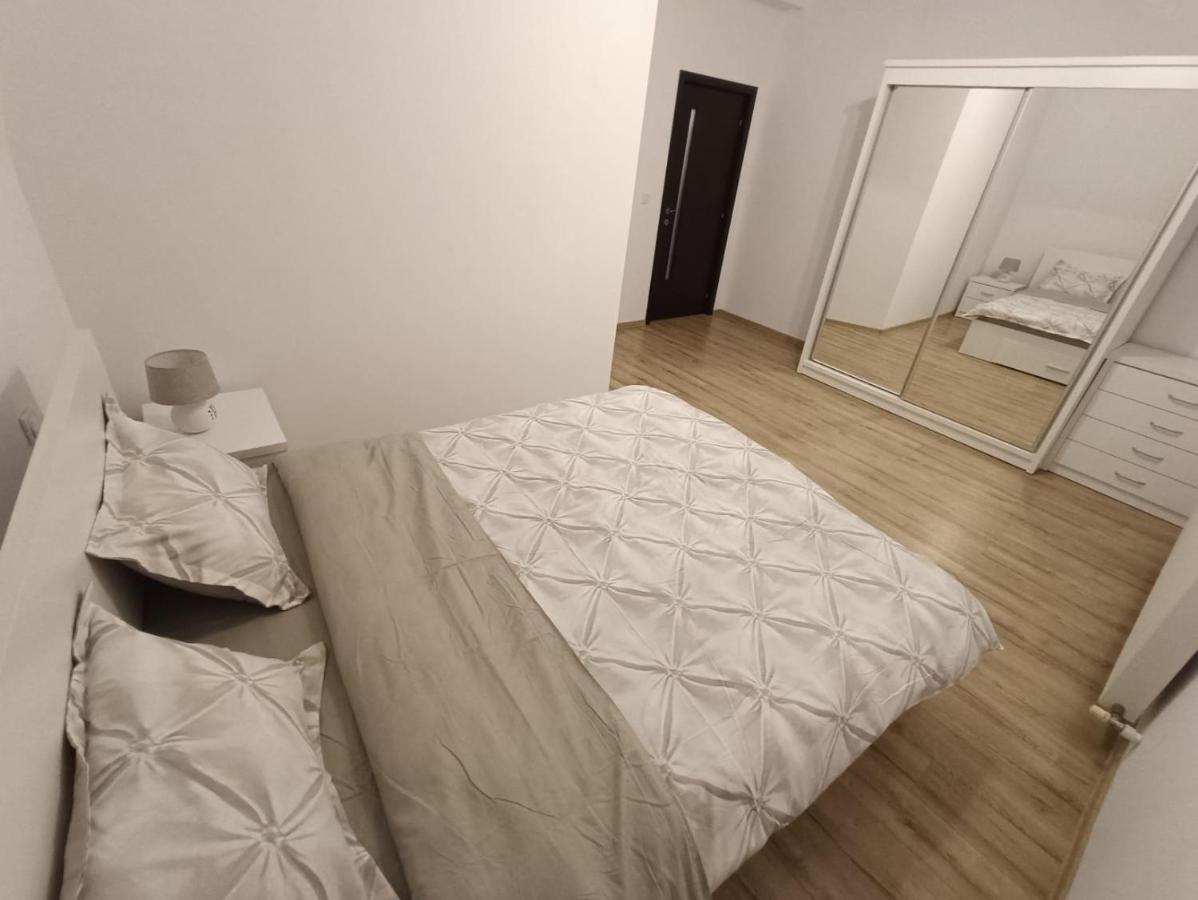 Moonlight Apartments Sibiu Luaran gambar