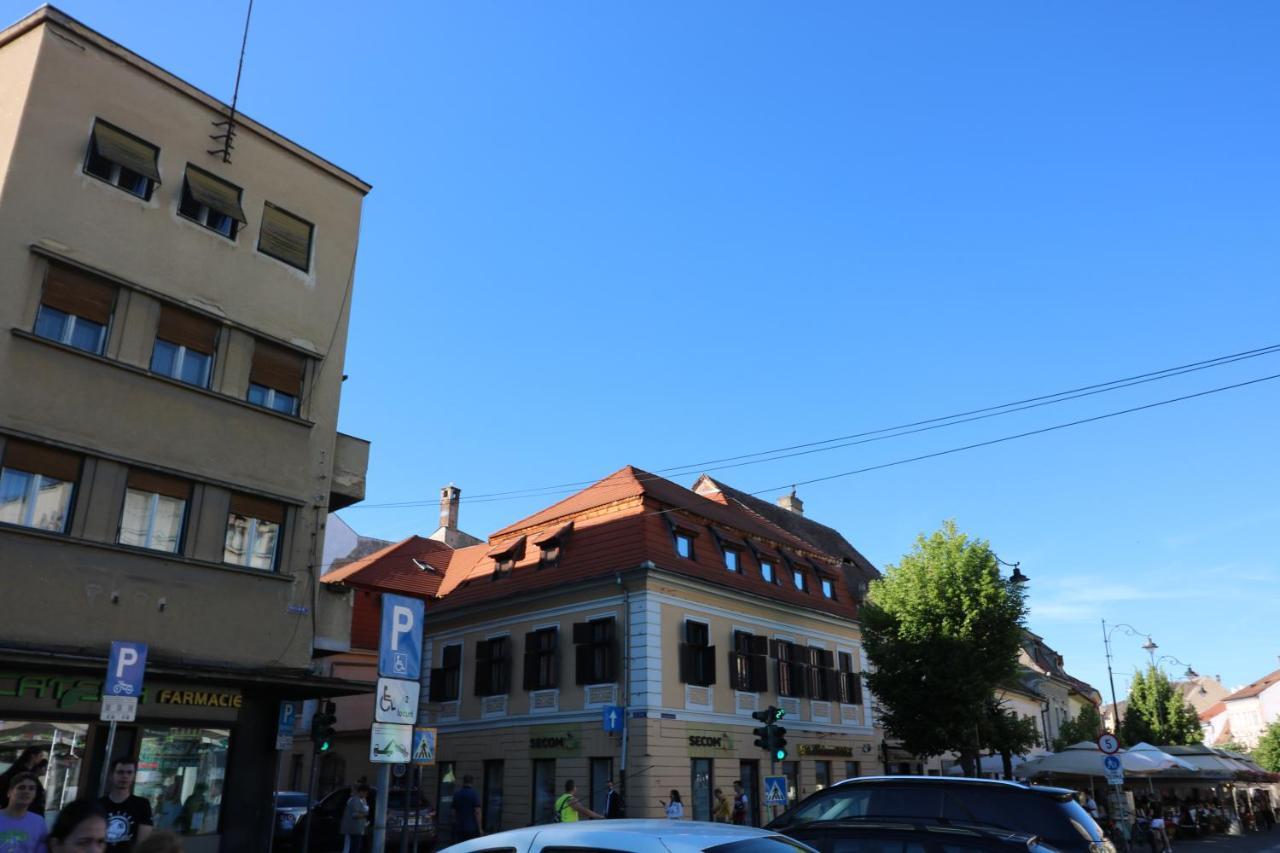 Moonlight Apartments Sibiu Luaran gambar